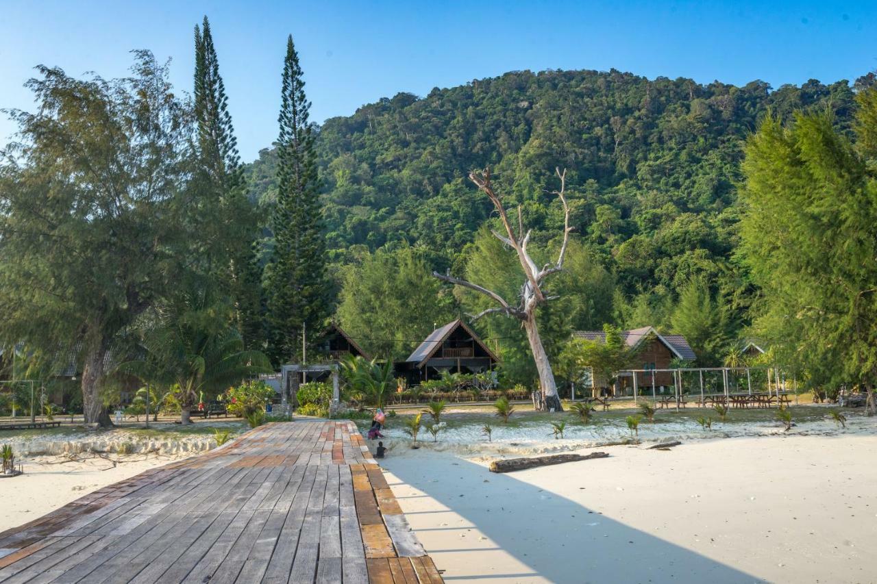Bayu Lestari Island Resort เมอร์ซิง ภายนอก รูปภาพ